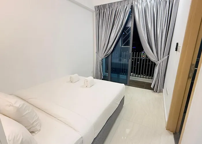 The Colony Suites Klcc Sky Pools